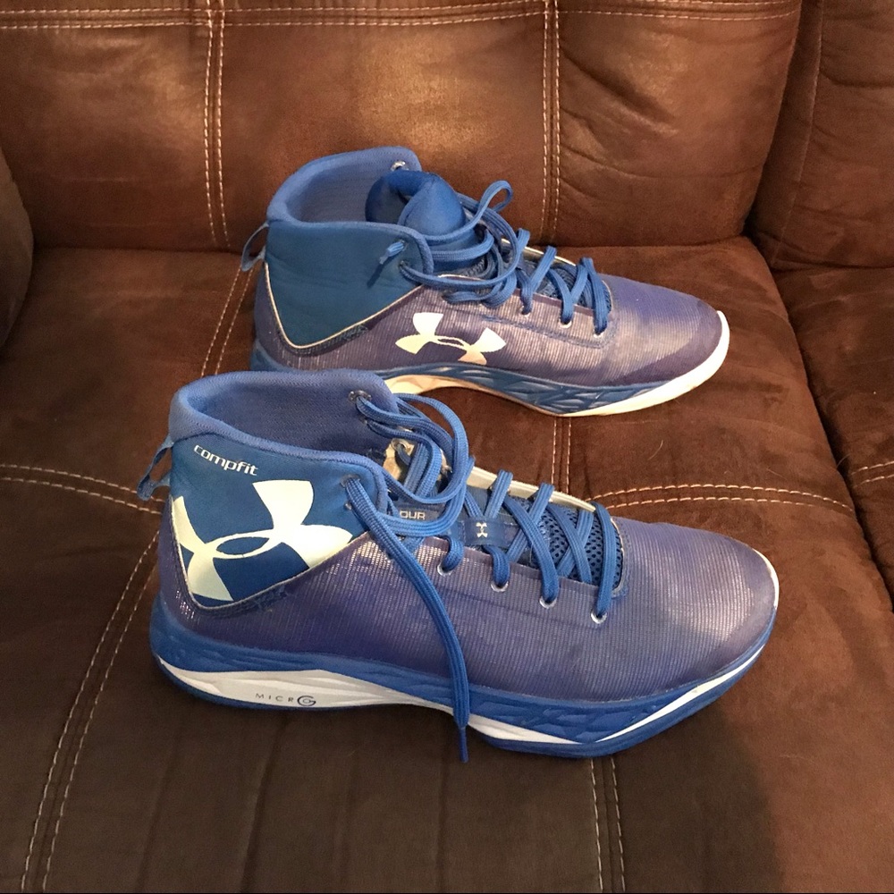 Boys basketball shoes